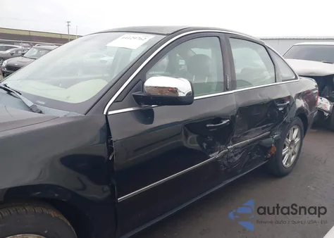 2006 Ford Five Hundred Limited из США, поврежденный, VIN 1FAFP25156G119557